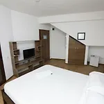 Casa Maya Mamaia Nord Pensiune Năvodari