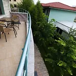 Pensiune Casa Maya Mamaia Nord 3*