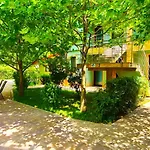 Casa Maya Mamaia Nord Pensiune