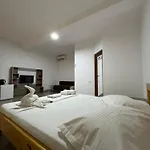Casa Maya Mamaia Nord 3* Năvodari
