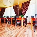 Casa Maya Mamaia Nord Pensiune 3*