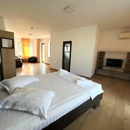 Pensiune Casa Maya Mamaia Nord